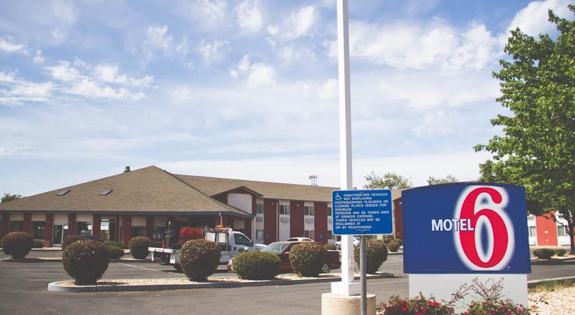 Motel 6 Marysville South ex Baymont Inn & Suites