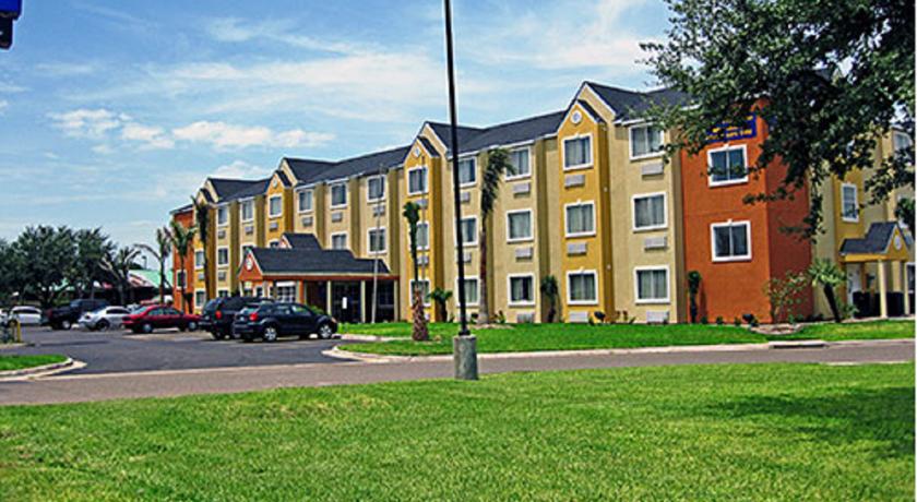 Motel 6 McAllen-East EX Americas Best Value Inn - McAllen