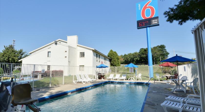 Motel 6 Nashua