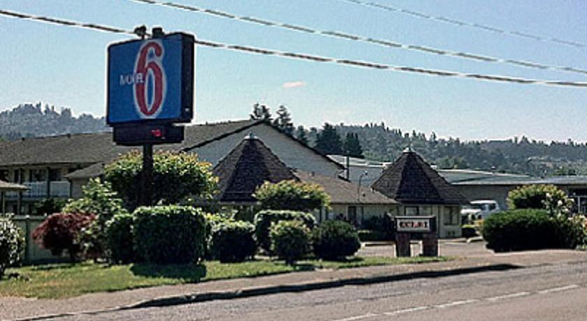 Motel 6 Woodland