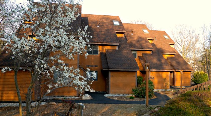 Nordic Village Resort