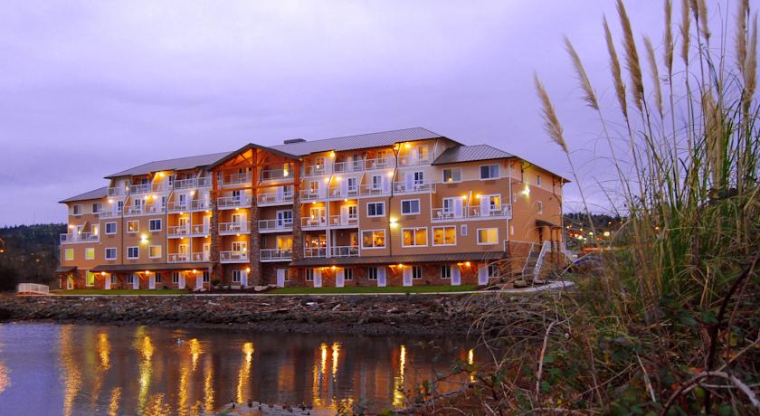 Oxford Suites Silverdale