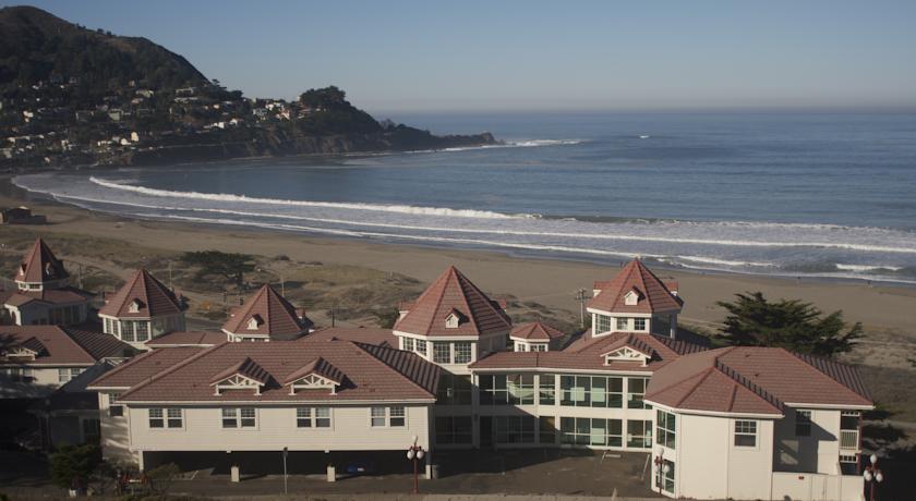 Pacifica Beach Resort