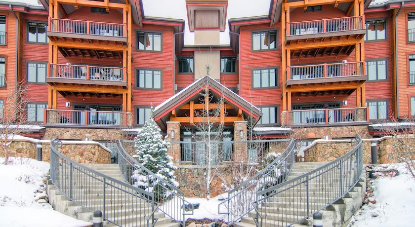 Platinum Collection At Trappeu