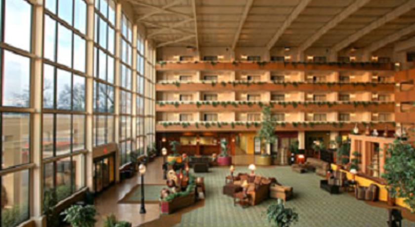 Plaza Hotel & Suites ex Royal Arkansas and Suites ex Ramada