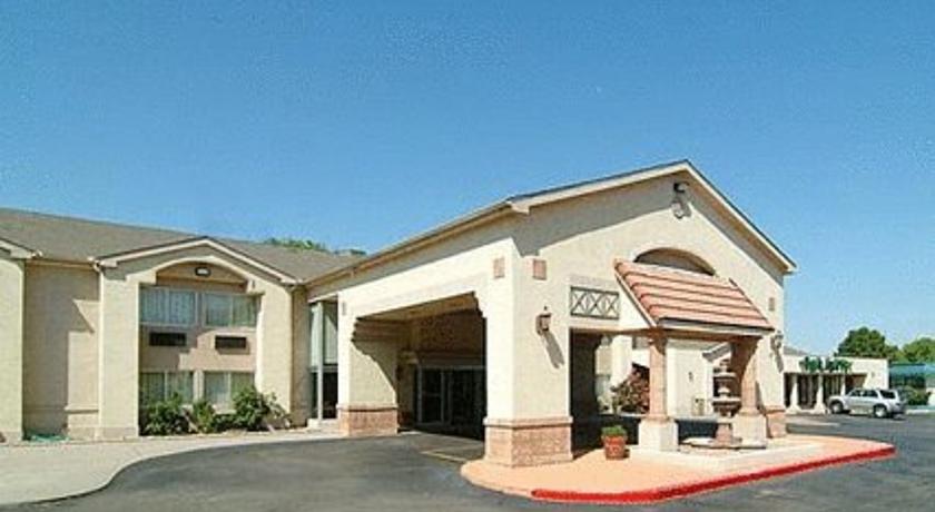 Quality Inn & Suites