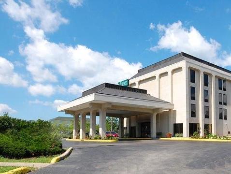 Quality Inn & Suites Elk Grove Village