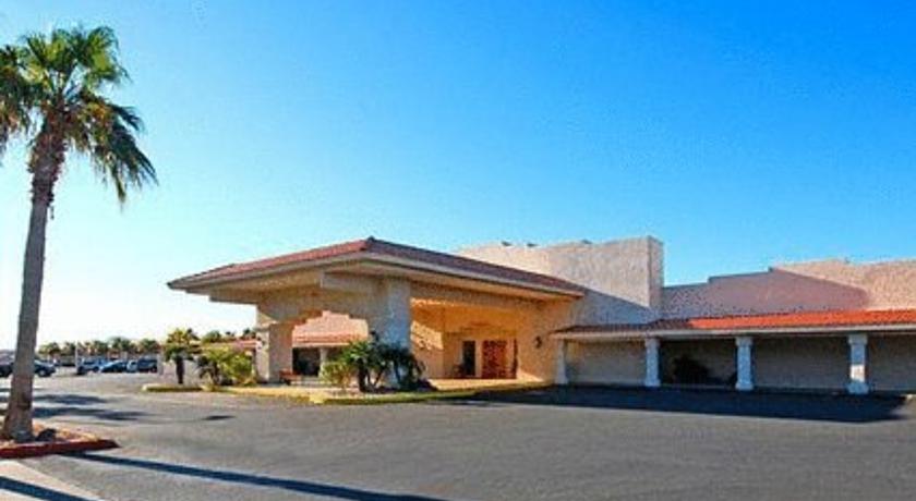 Quality Inn & Suites Lake Havasu City
