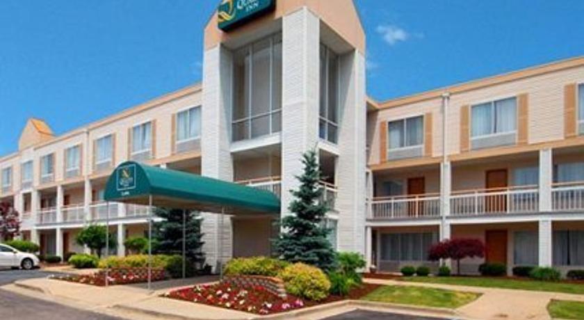 Quality Inn Airport Holland