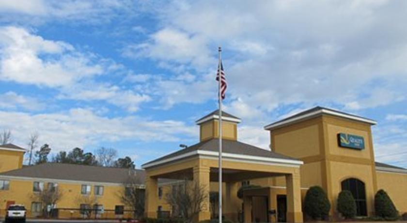 Quality Inn Warsaw EX Holiday Inn Express Warsaw