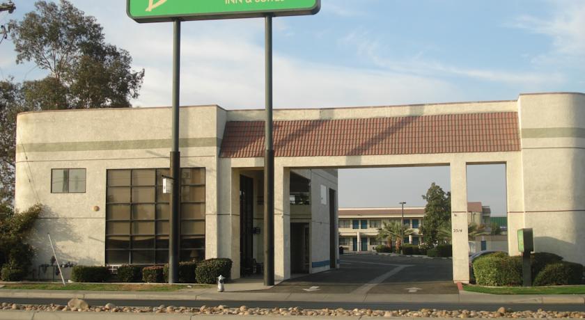 Quality Inn White Lane