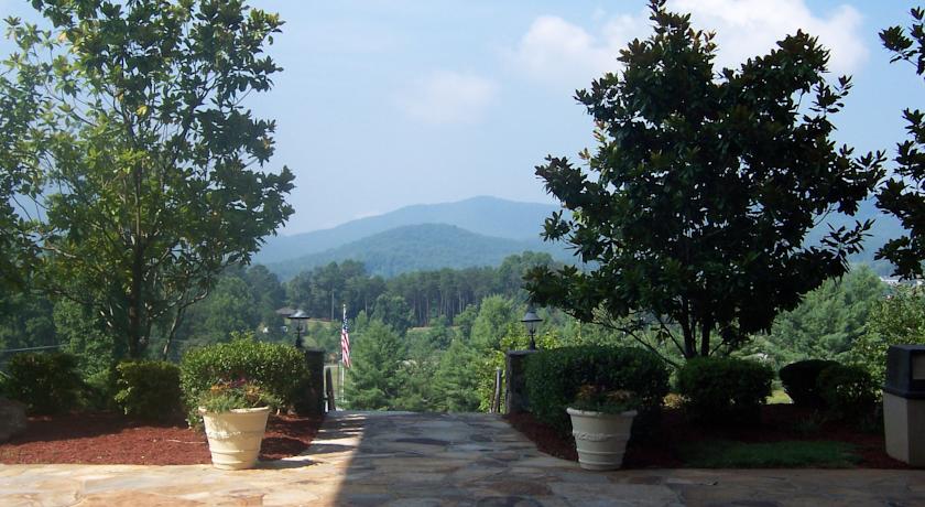 Ramada Lake Chatuge Lodge of Hiawassee