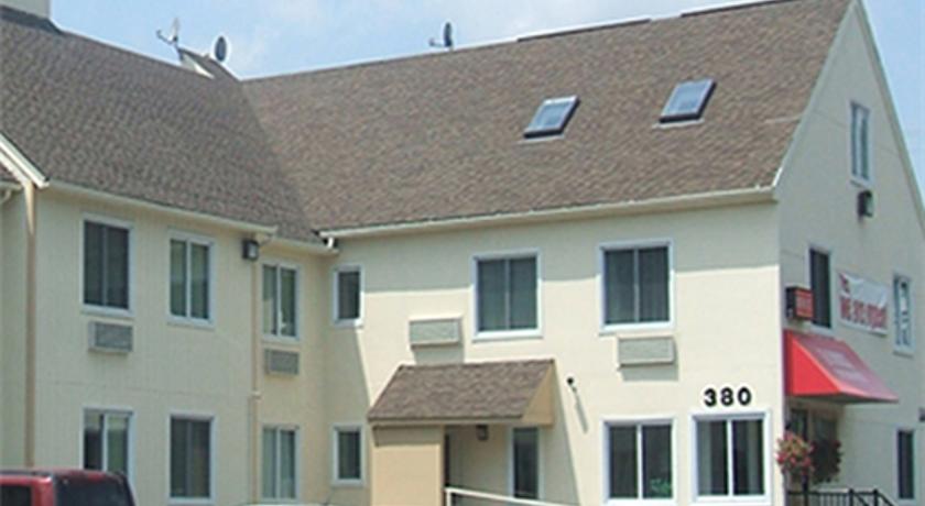 Red Carpet Inn & Suites New London