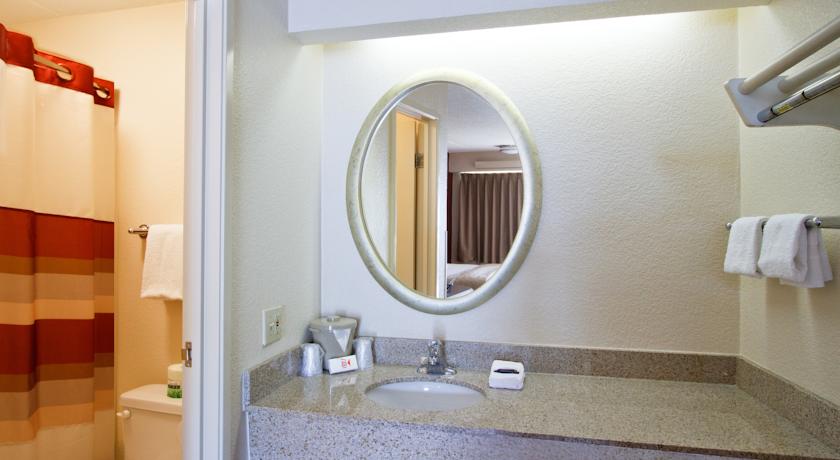 Red Roof Inn - San Francisco Airport