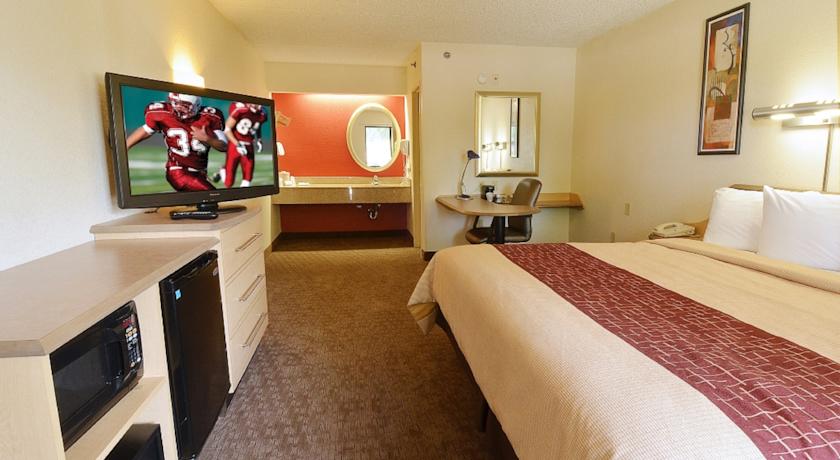 Red Roof Inn Dayton North Airport