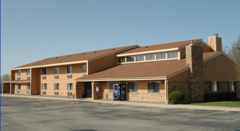 Relax Inn Stewartville EX AmericInn