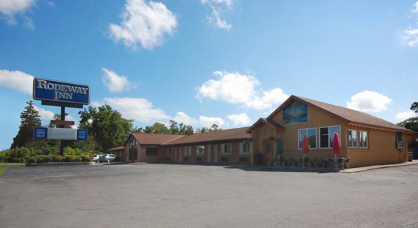 Rodeway Inn  South Cedar Point
