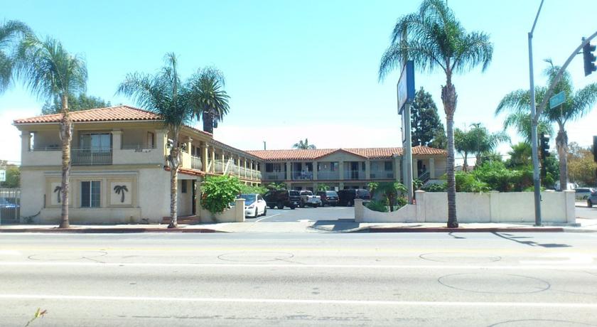 Santa Ana Travel Inn