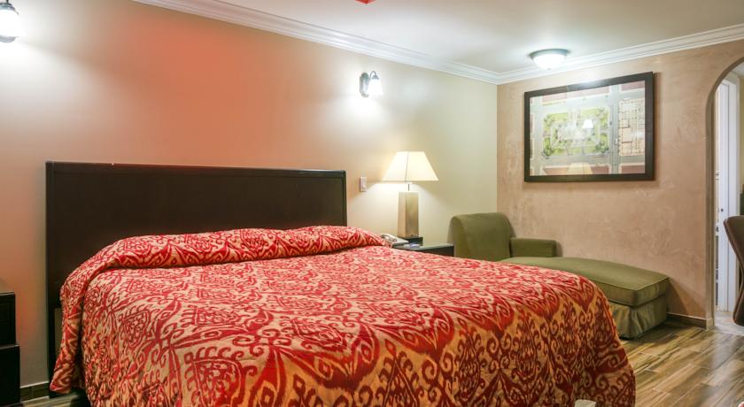 Sky Palm Motel Orange