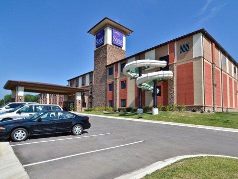 Sleep Inn & Suites and Indoor Water Park