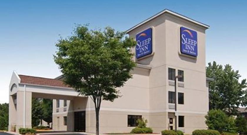 Sleep Inn & Suites Bensalem