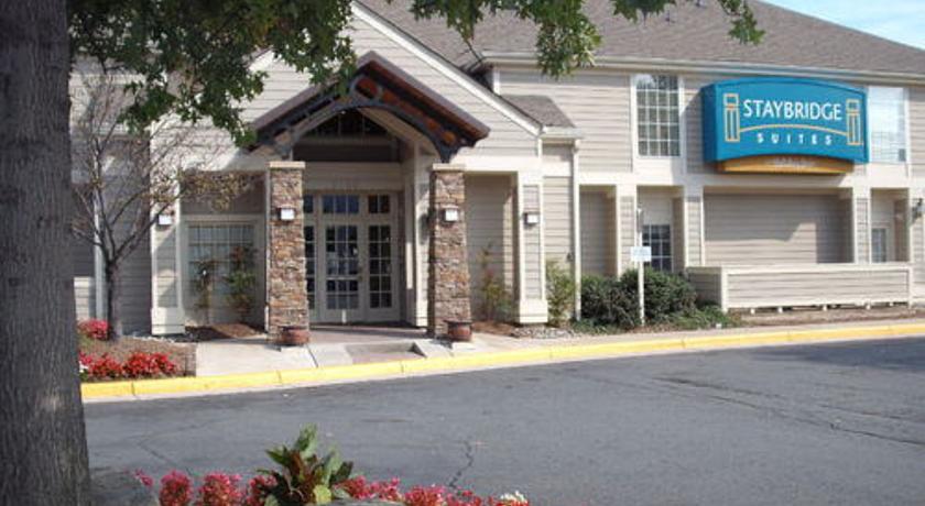 Staybridge Suites Herndon-Dulles