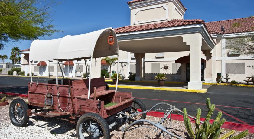 Super 8 Apache Junction