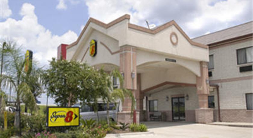 Super 8 Beaumont I10 S