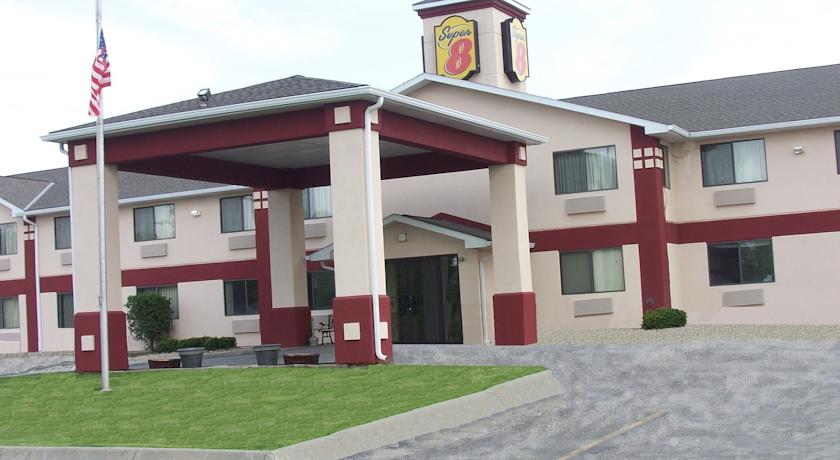 Super 8 Carter Lake Eppley Arpt