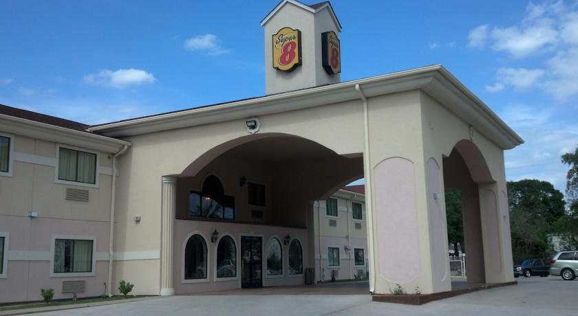 Super 8 Conroe