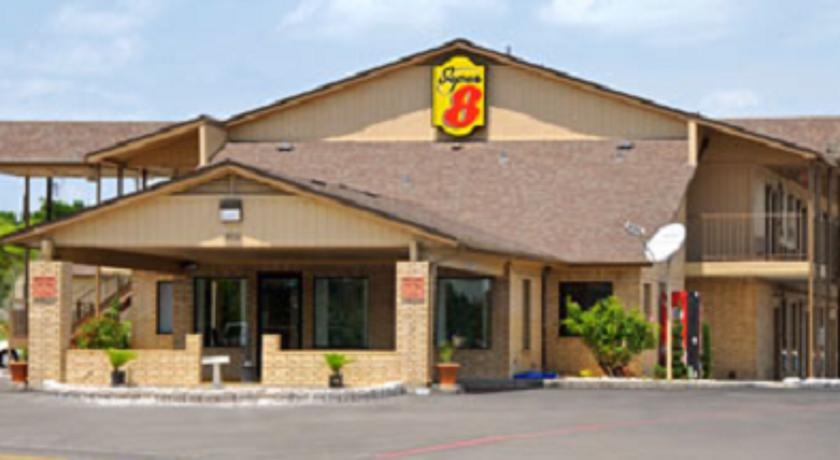 Super 8 Copperas Cove ex Howard Johnson Express Inn Copperas Cove