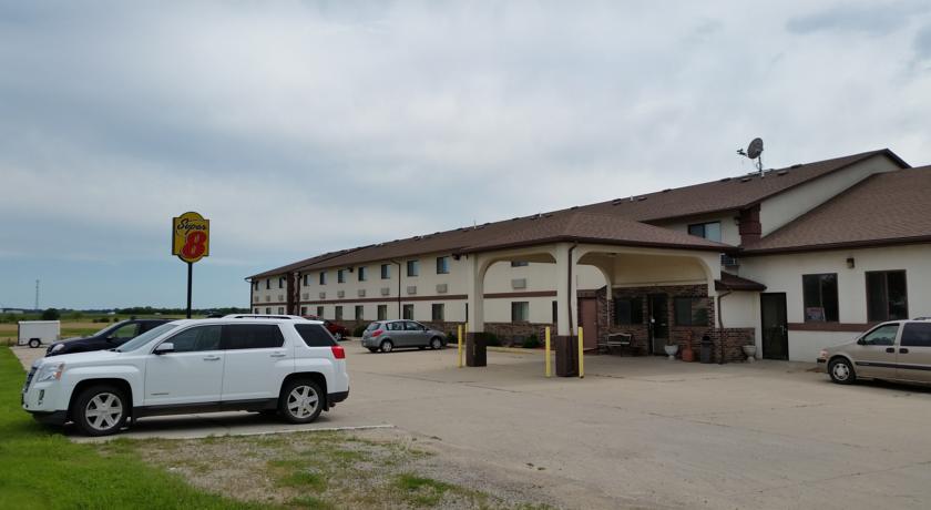 Super 8 Grinnell IA
