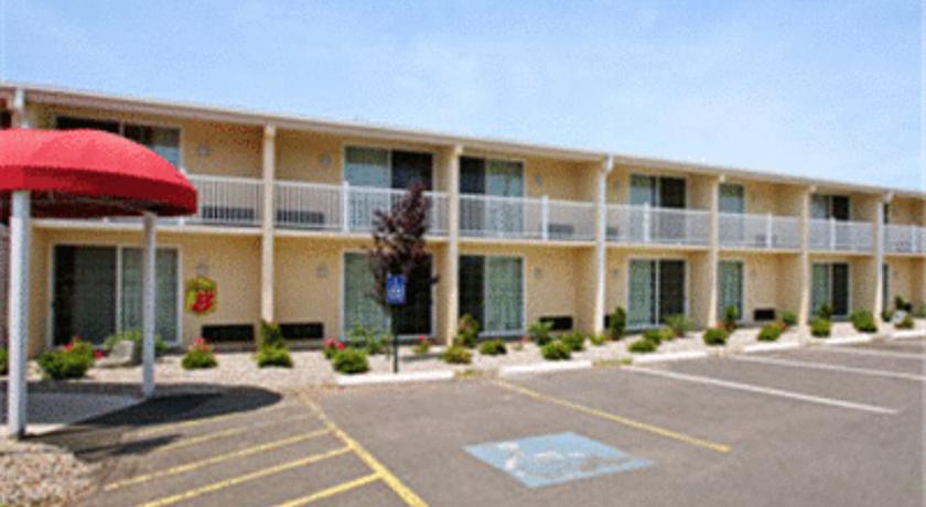 Super 8 Hartford South - Rocky Hill