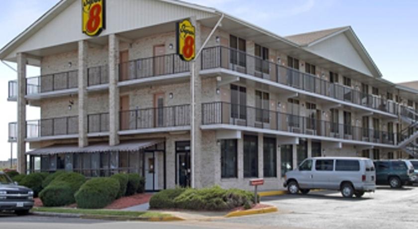 Super 8 Manassas