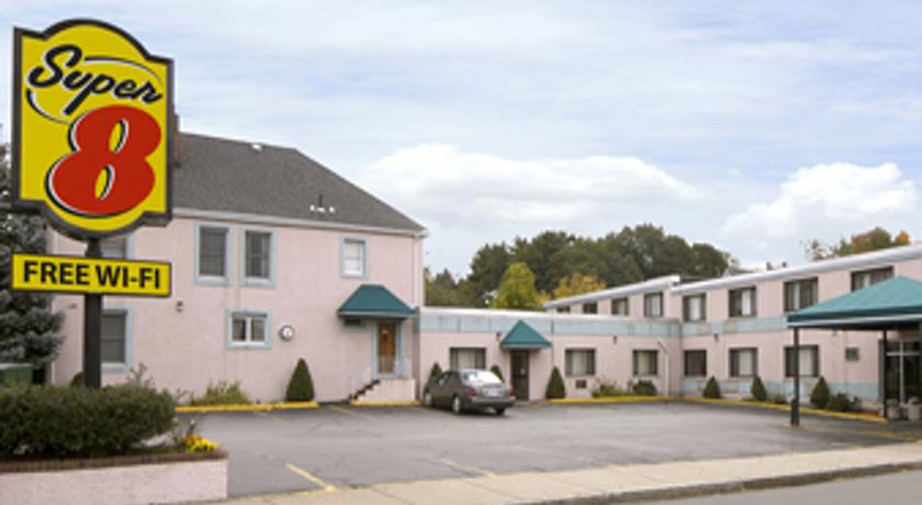 Super 8 Watertown Cambridge Boston Area