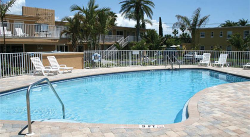 The Bayside Inn & Marina