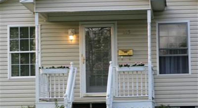 The Cottage at The Corner House