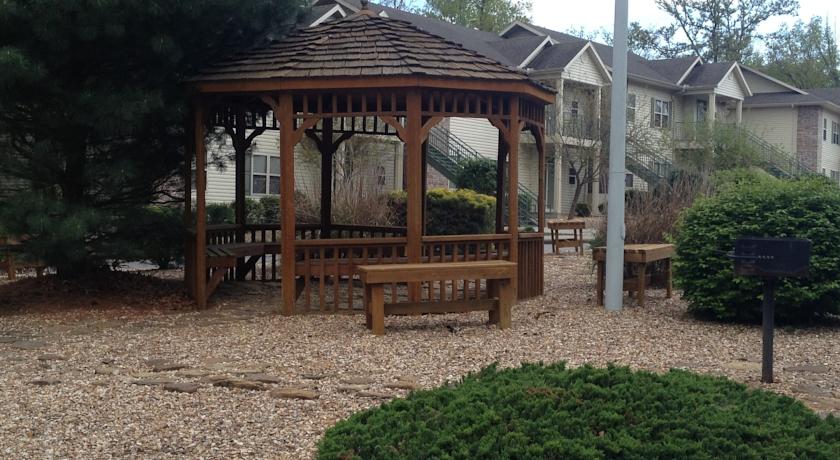 The Greens At Bella Vista Village