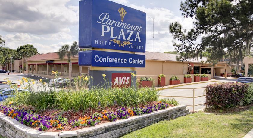 The Paramount Plaza Hotel & Suites