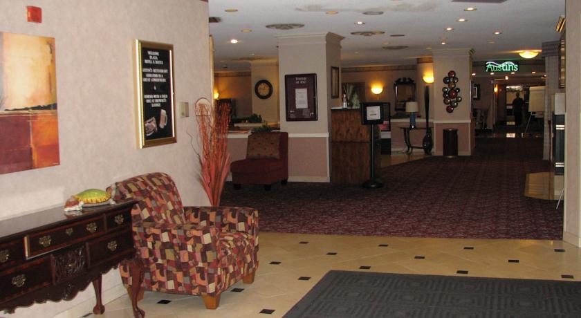 The Plaza Hotel & Suites