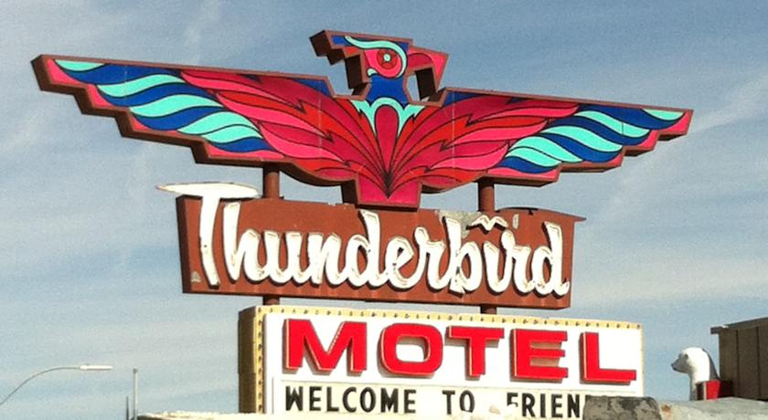 Thunderbird Motor Inn