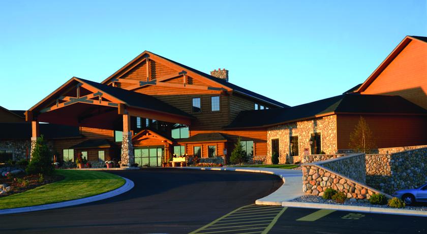 Tundra Lodge Resort and Waterpark