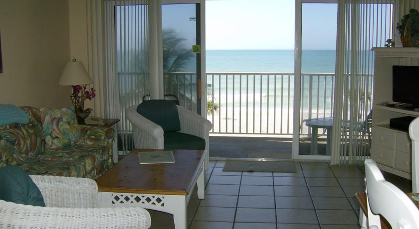 Turtle Crawl Inn Resort