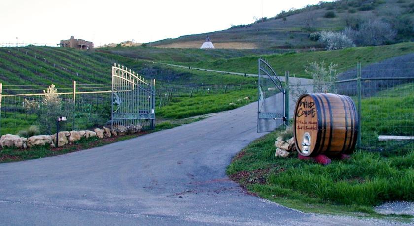 Wild Coyote Estate Winery