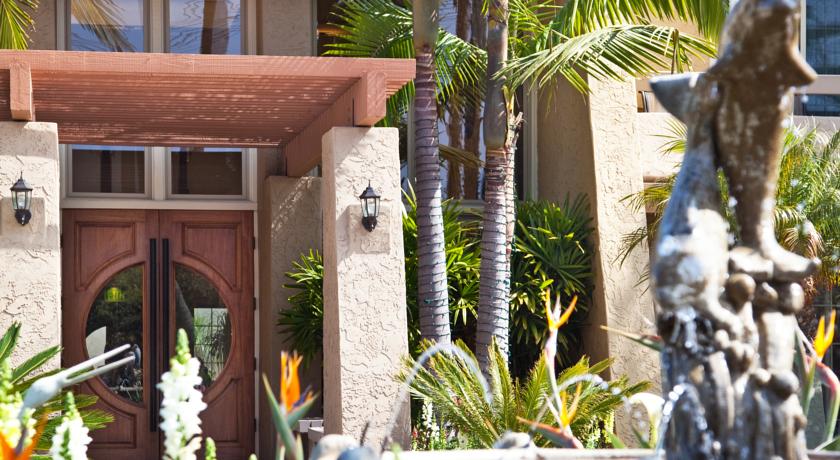 Winners Circle Resort