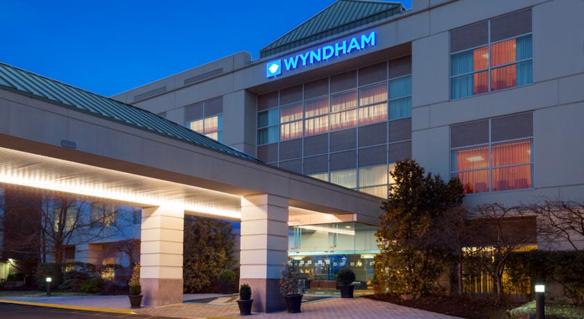 Wyndham Hamilton Park Hotel and Conference Center