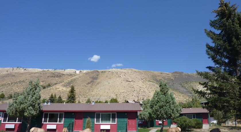 Yellowstone Gateway Inn