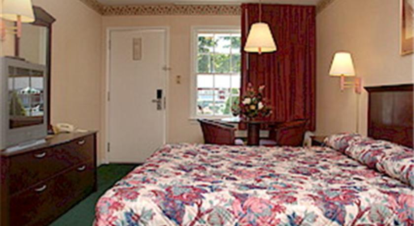 Yorktown Motor Lodge