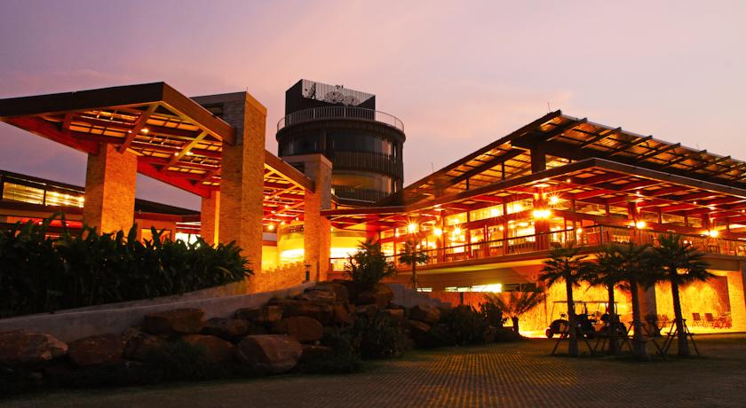 Mountain Creek Golf Resort And Residences