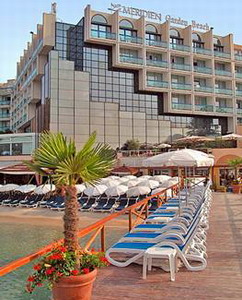 Le Meridien Garden Beach